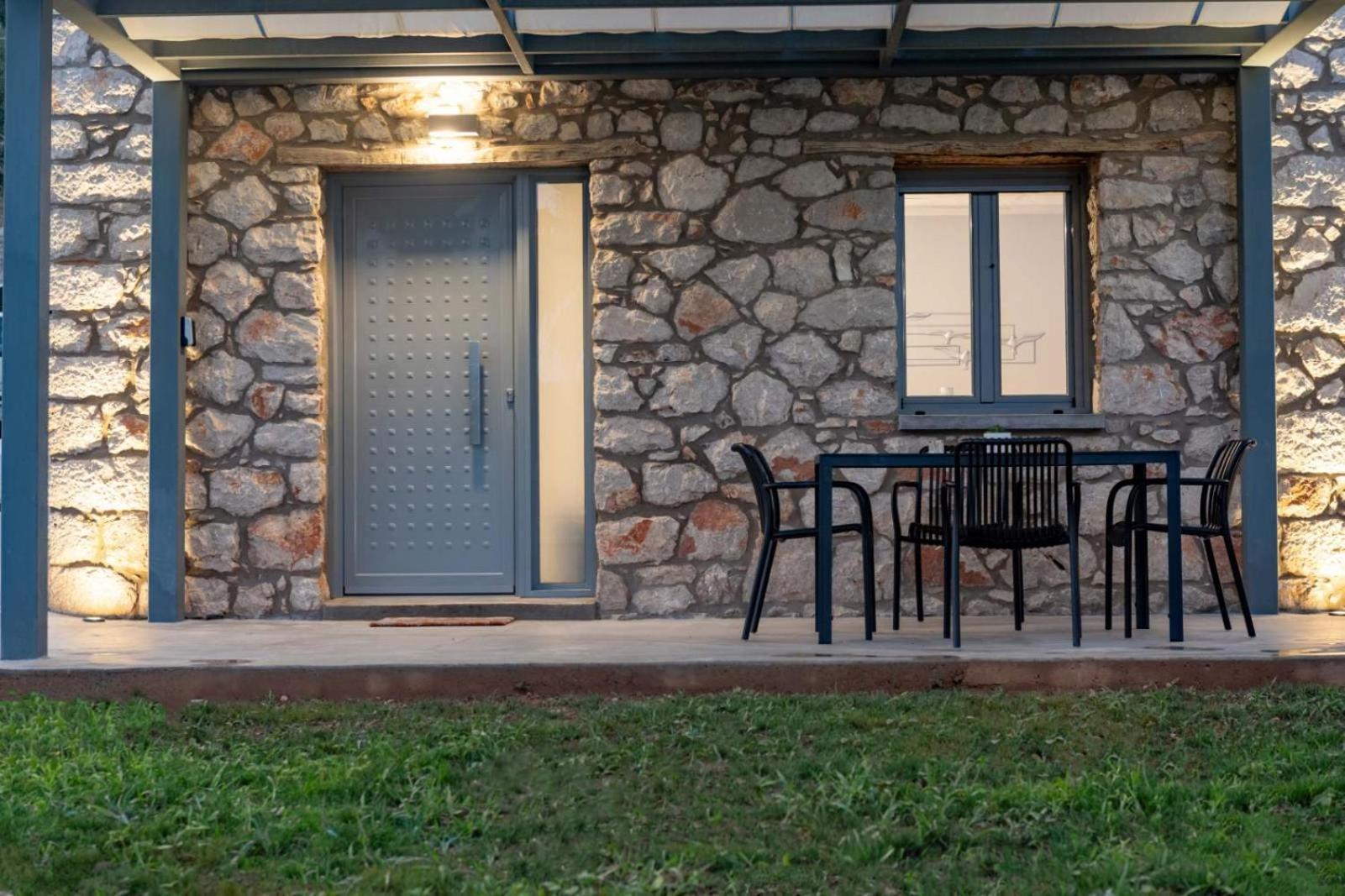 Vivari Stone House Vivári Exterior foto